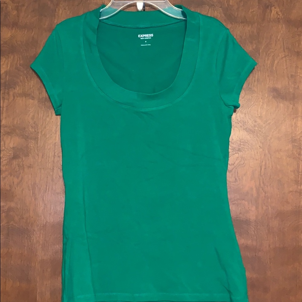 Express Green Short Sleeve Scoop Neck Tee